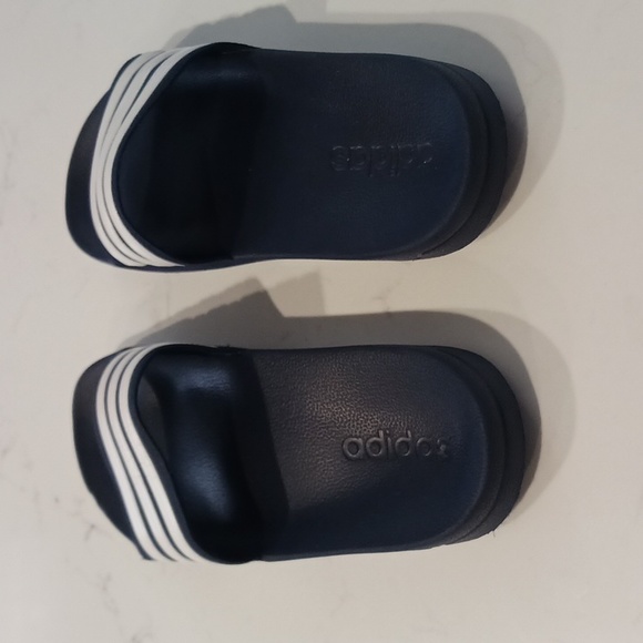 Adidas Adilette Comfort Slides - Picture 3 of 9